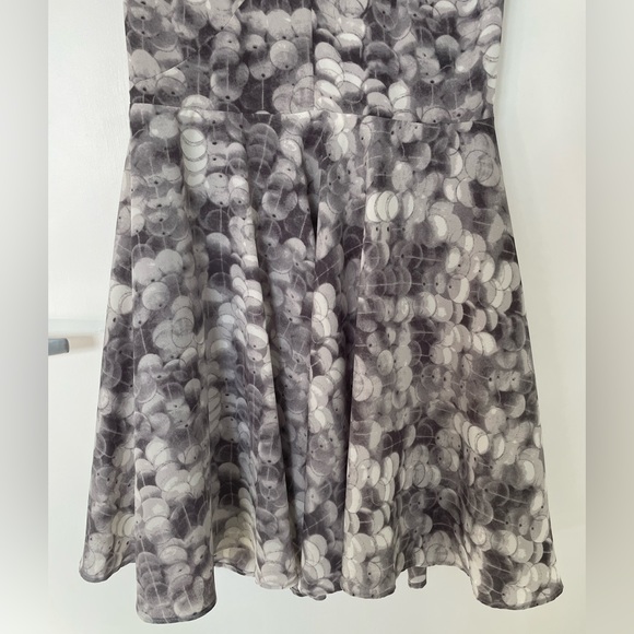 Anthropologie Coconino Gray White Meta Watercolor Dot A-line Fit and Flare Dress - Picture 4 of 7